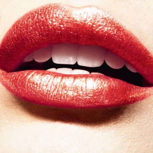 loreal-color-riche-lipstick-rouge-gold-2
