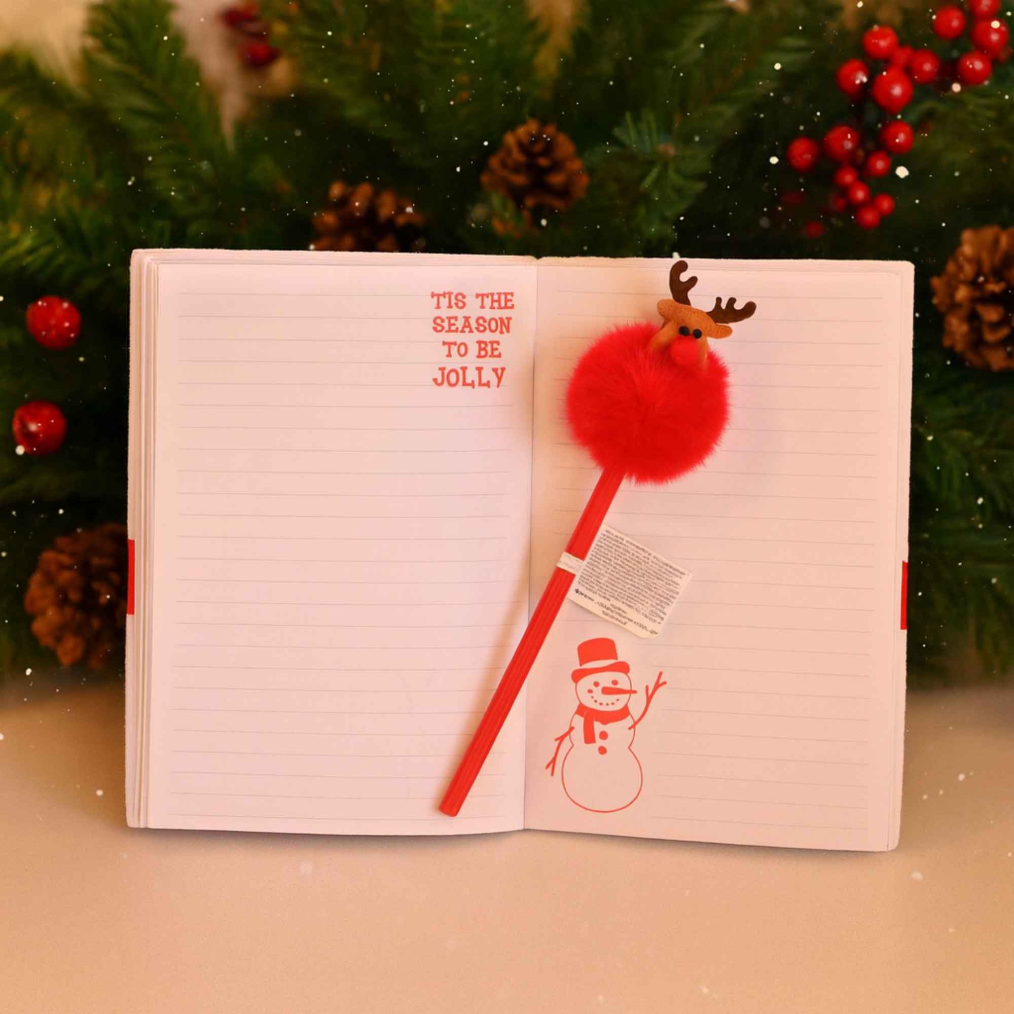 Puckator Fluffies Plush Christmas A5 Lined Notebook - Image 4