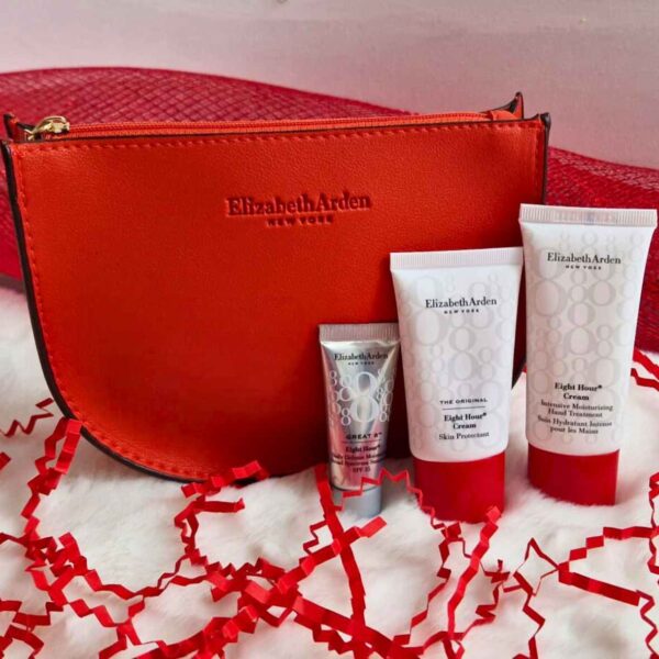 Elizabeth Arden Gift Set 3 Piece Set Red Makeup Bag Moisturising Gift Set - Image 2