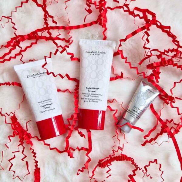 Elizabeth Arden Gift Set 3 Piece Set Red Makeup Bag Moisturising Gift Set - Image 3