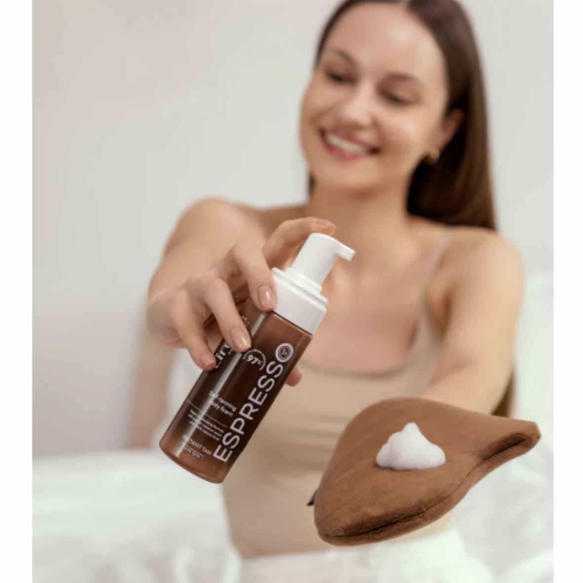 Lirene Self Tanning Body Foam Instant Tan Espresso Dark Skin 150ml - Image 6