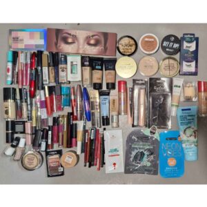 30 x Make-Up Skincare Bundle Wholesale Cosmetics Joblot Xmas Clearance Christmas Gifts Party bag Favours